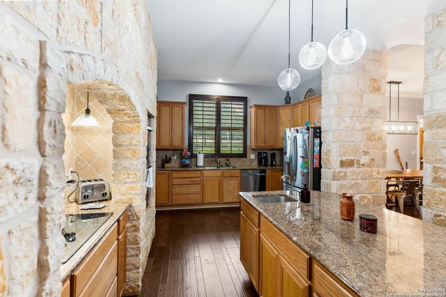 859 Indigo Run Dr, House other with 4 bedrooms, 3 bathrooms and null parking in Bulverde TX | Image 13