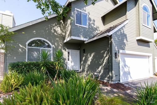 23 Baypoint Dr, San Rafael, CA, 94901-8404 | Card Image