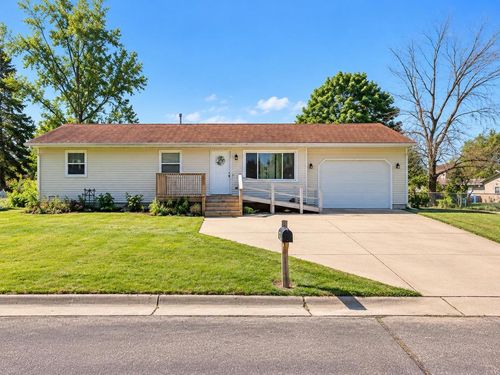 1217 Josephine St, Watertown, WI, 53098-1117 | Card Image