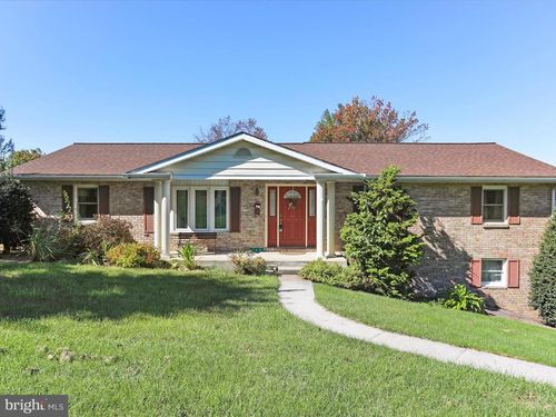 162 Briar Ridge Dr, WAYNESBORO, PA, 17268-1814 | Card Image