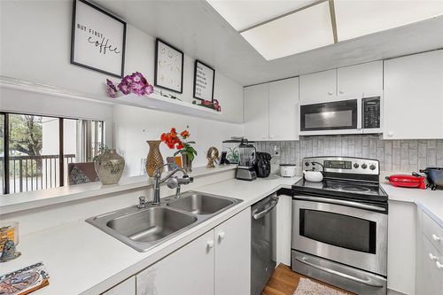 202-701 Nw 19th St, Fort Lauderdale, FL, 33311-4041 | Card Image