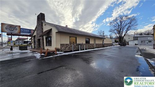 1146 Macarthur Rd, Whitehall, PA, 18052-7004 | Card Image