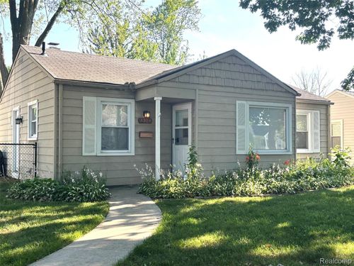 3324 Normandy Rd, Royal Oak, MI, 48073-1645 | Card Image