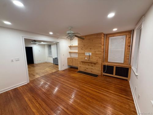 1-149 W Kingsbridge Rd, Mount Vernon, NY, 10550-4823 | Card Image