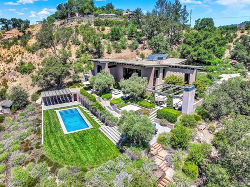 860 Meadowood Lane, St. Helena, CA, 94574 | Card Image