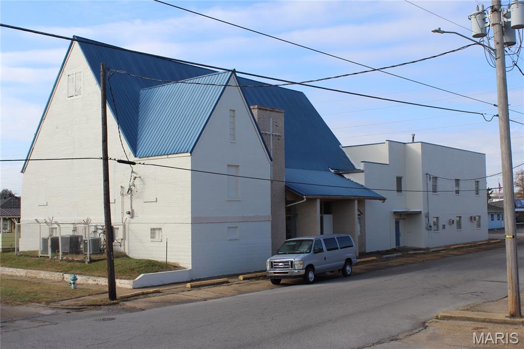 Commercial Sale in Poplar Bluff