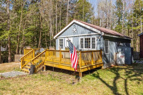 42 Aspen Ln, Danbury, NH, 03230-4837 | Card Image