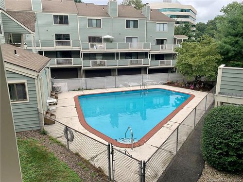 c11-3 Oakwood Ave, Norwalk, CT, 06850-1386 | Card Image