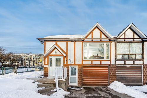 209 Apache Trail, North York, ON, M2H2J3 | Card Image