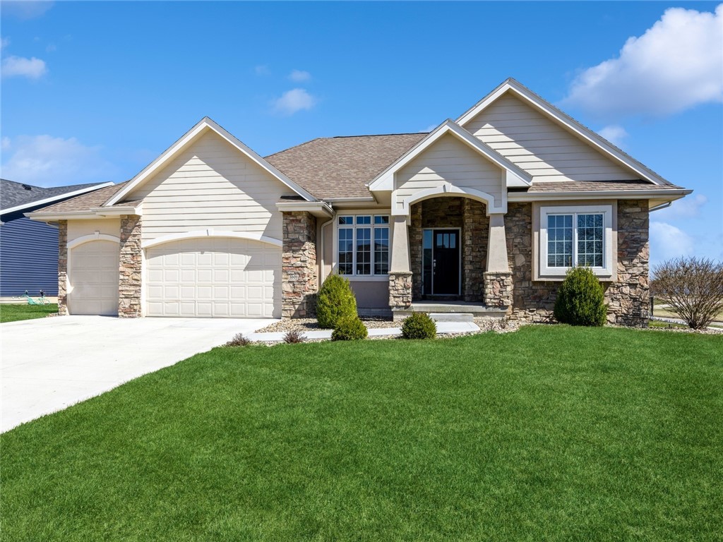 Norton Ct, Grimes, IA 50111