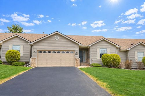 12055 Boldrey Dr, Fenton, MI, 48430-9653 | Card Image