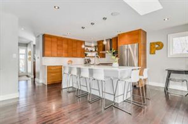 13 Mayfair Rd Sw, House detached with 5 bedrooms, 3 bathrooms and 2 parking in Calgary AB | Image 9