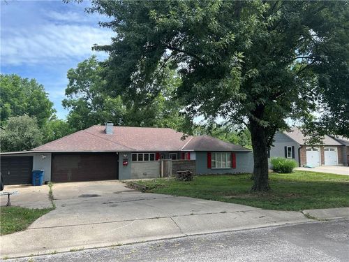 403 E Orchard St, Odessa, MO, 64076-1579 | Card Image