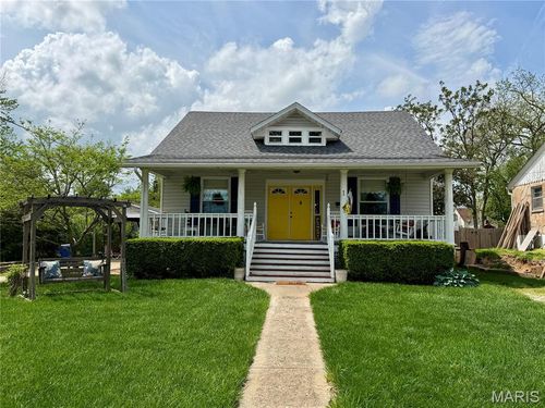 1 N Washington Street, Salem, MO, 65560 | Card Image