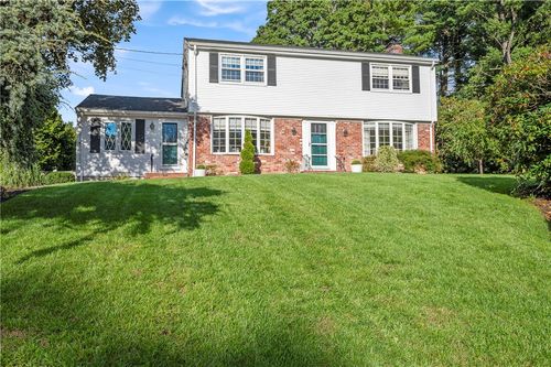 22 Gilbert Ct, Cumberland, RI, 02864-4202 | Card Image