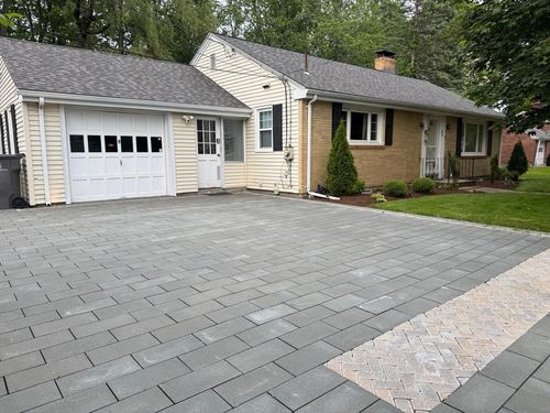 33 Stevens Rd, Framingham, MA, 01702-5805 | Card Image