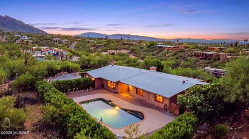 1235 E Moonridge Rd, Tucson, AZ, 85718-1190 | Card Image