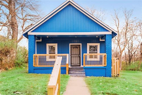 532 Parallel Ave, Kansas City, KS, 66101-1747 | Card Image