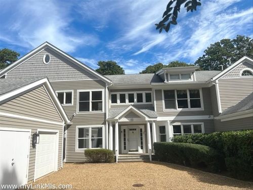 11-200 Sandpiper Ln, Vineyard Haven, MA, 02568-6518 | Card Image