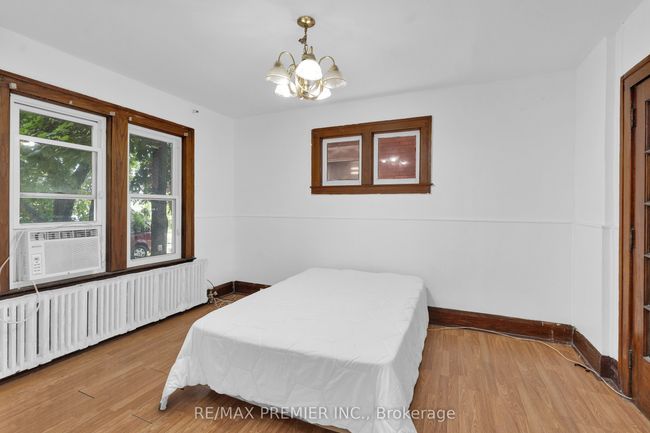 510 Randolph Ave, House other with 6 bedrooms, 2 bathrooms and 2 parking in Windsor ON | Image 17