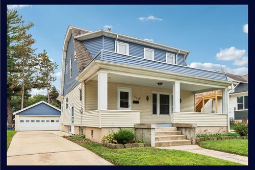 420 E Lake St, LAKE MILLS, WI, 53551-1642 | Card Image