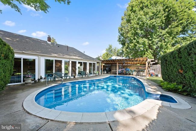 132 Virginia Ave, House other with 4 bedrooms, 2 bathrooms and null parking in Milmont Park PA | Image 4