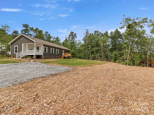 15 Eagle Dr, Hendersonville, NC, 28792-8703 | Card Image