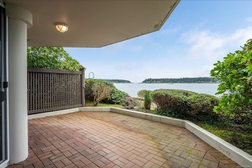 110-150 Promenade Dr, Nanaimo, BC, V9R6M6 | Card Image