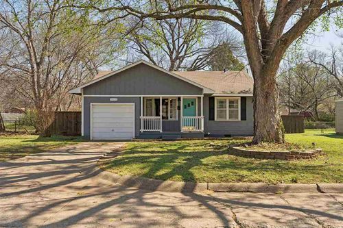 1105 S Walnut Street, Stillwater, OK, 74074 | Card Image