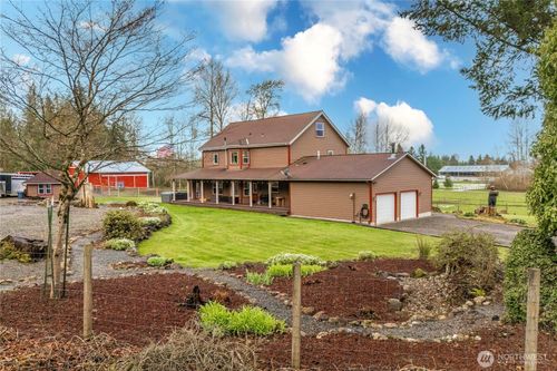 40122 268th Ave Se, Enumclaw, WA, 98022-7757 | Card Image