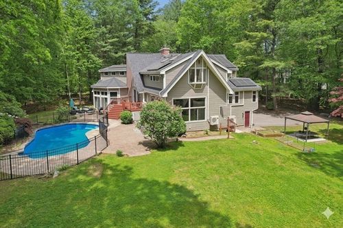 10 Cold Harbor Dr, Northborough, MA, 01532-1203 | Card Image