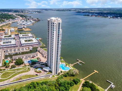 21w-4821 Nasa Pkwy, Seabrook, TX, 77586-6433 | Card Image