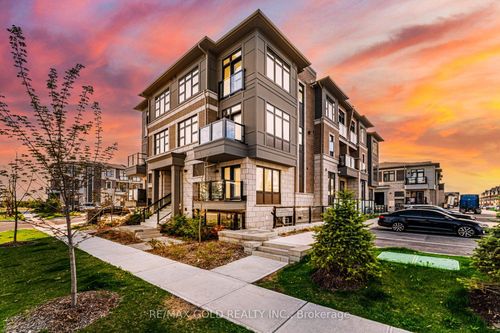313-10 Halliford Pl, Brampton, ON, L6P4R1 | Card Image