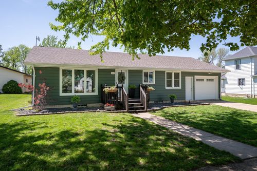 412 1st Ave, Wanamingo, MN, 55983-1419 | Card Image