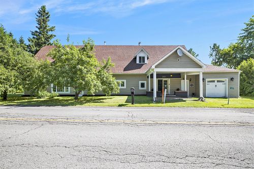 3834 Woodkilton Road, Constance Bay - Dunrobin - Kilmaurs - Woodlawn, ON, K0A1M0 | Card Image