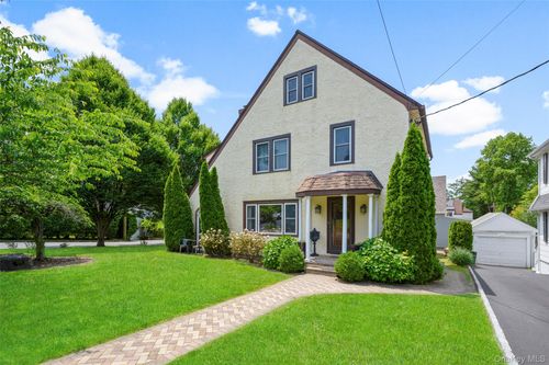 46 Kane Ave, Larchmont, NY, 10538-3548 | Card Image