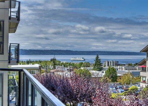 unit-105-524 Maple St, Edmonds, WA, 98020-3466 | Card Image