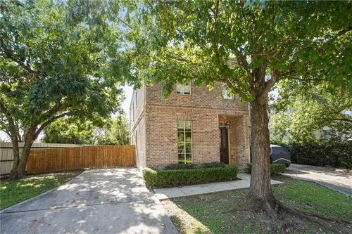 8 Duckhook Dr, New Orleans, LA, 70118-2668 | Card Image