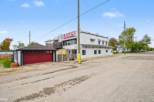 9724 Pearl Beach Blvd, Clay, MI, 48001-4258 | Card Image