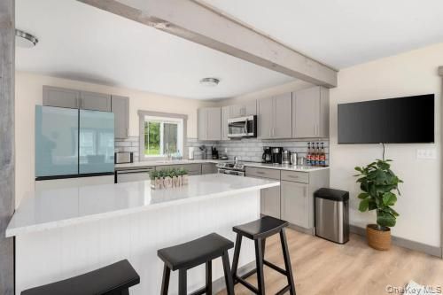 270 Old Cahoonzie Rd, Sparrow Bush, NY, 12780-5557 | Card Image