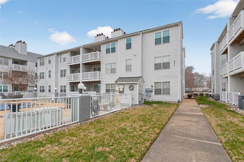 apt-201-620 Shoreham Ct, Virginia Beach, VA, 23451-4172 | Card Image