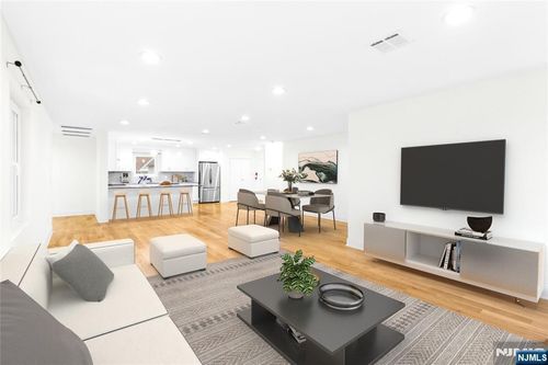 71 Saint Marys Pl, Nutley, NJ, 07110-3728 | Card Image