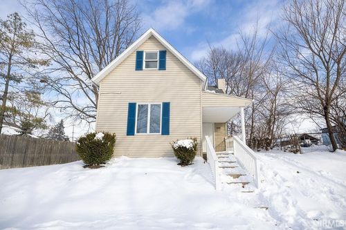 1438 W 13th St, Muncie, IN, 47302-2902 | Card Image