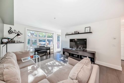 104-725 4 St Ne, Calgary, AB, T2E3S7 | Card Image