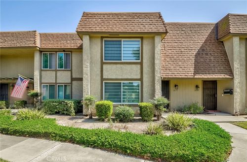 8631 York Cir, La Palma, CA, 90623-2335 | Card Image