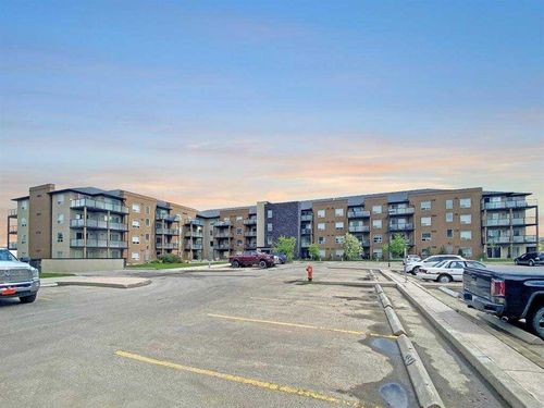 411-9124 96 Ave, Grande Prairie, AB, T8X0A1 | Card Image