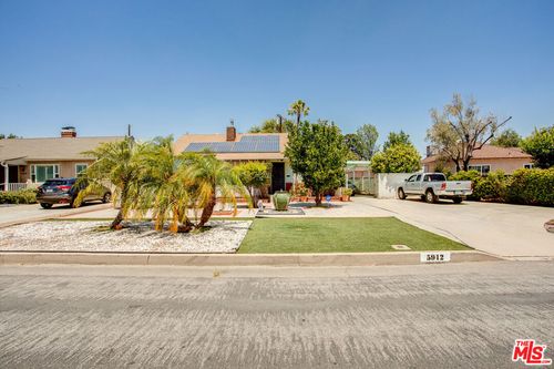 5912 Carpenter Ave, Valley Village, CA, 91607-1310 | Card Image