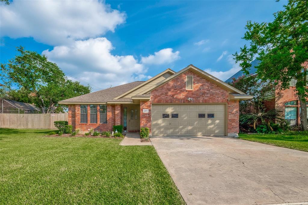 Papaya St, Lake Jackson, TX 77566