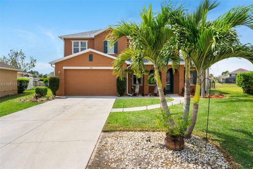 8130 Blue Daze Ct, LEHIGH ACRES, FL, 33972-7500 | Card Image
