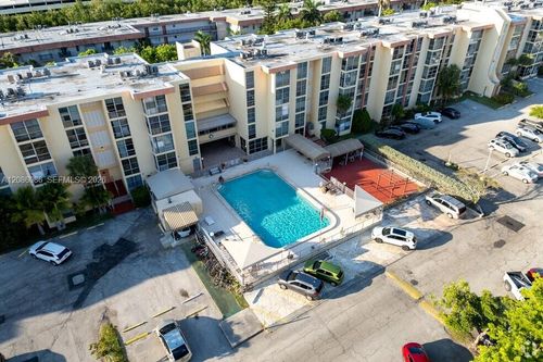 504-200 172nd St, Sunny Isles Beach, FL, 33160-3416 | Card Image